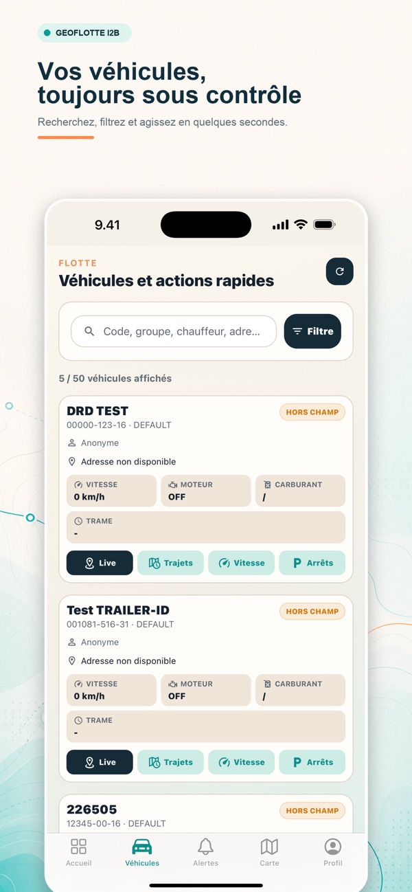 Geoflotte searchable vehicle list with speed, engine status, and trip controls